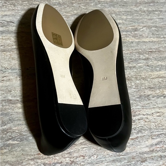 NIB Tory Burch Gigi gold T buckle Reva ballet flat leather shoes with - Picture 15 of 16